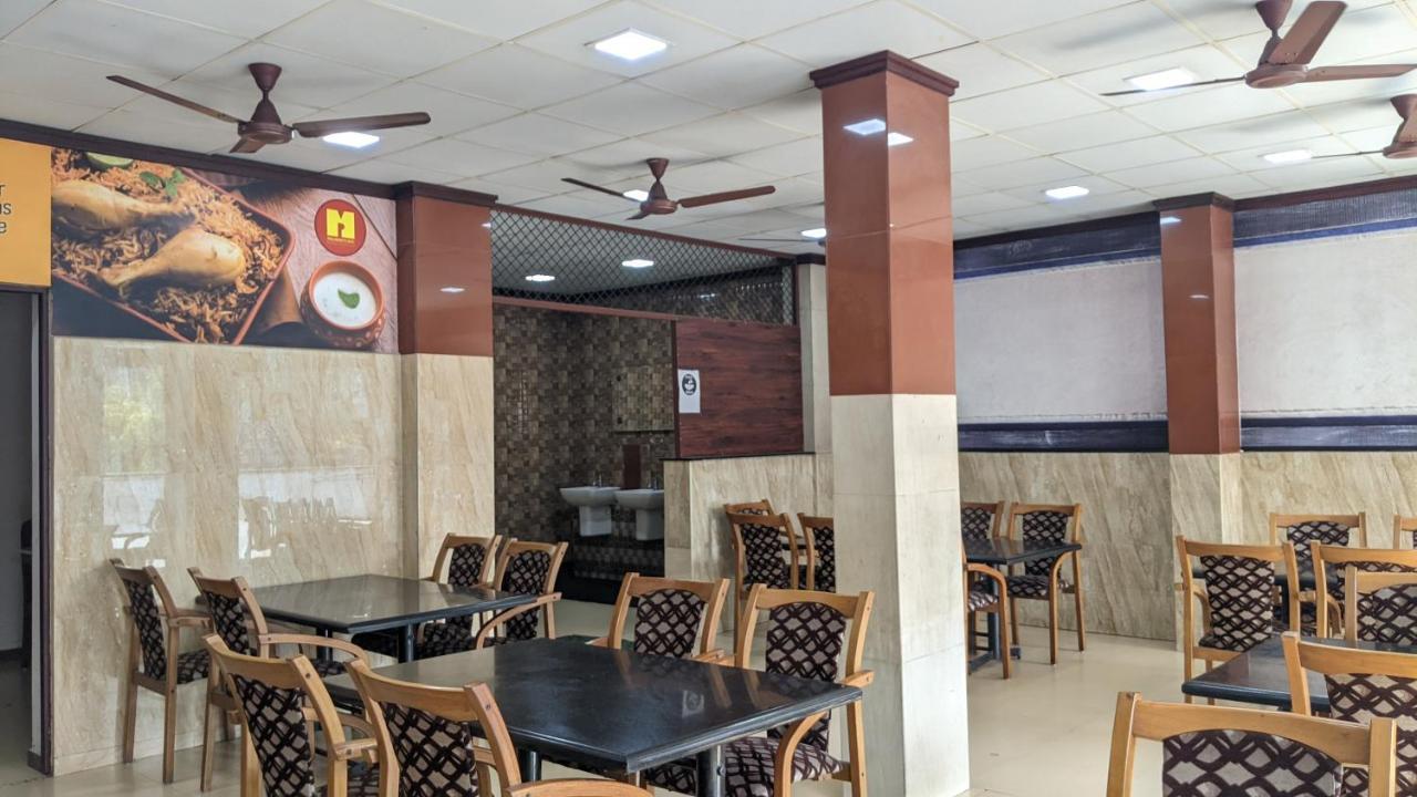 Malabar Plaza Inn Kochi Luaran gambar