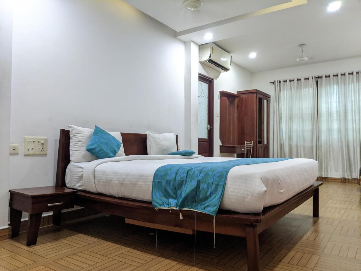 Malabar Plaza Inn Kochi Luaran gambar