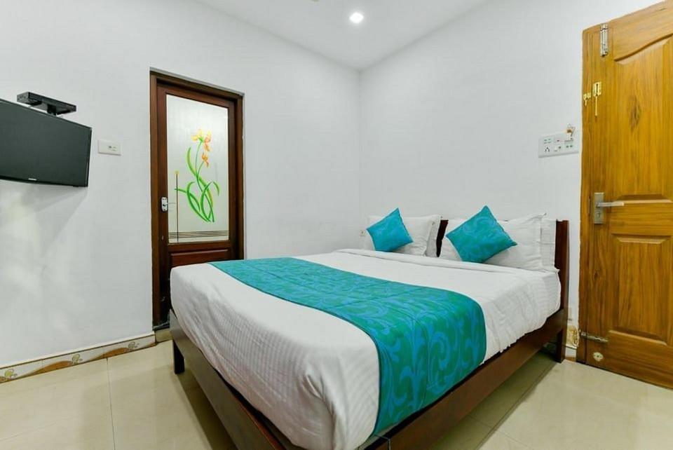 Malabar Plaza Inn Kochi Luaran gambar